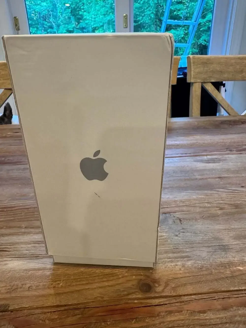 Apple AirPort Extreme 802.11ac Wi-Fi Base Station Model A1521